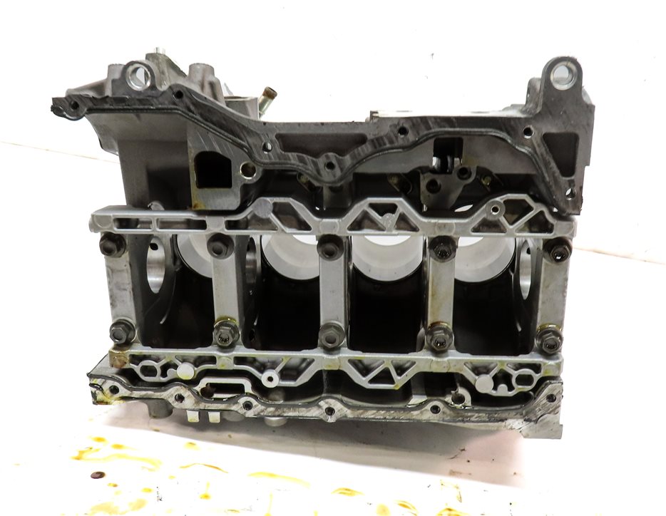 Thumbnail 7: 12-17 LAND ROVER LR2 DISCOVERY SPT EVOQUE (L538 L550) 2.0L TURBO CYLINDER BLOCK