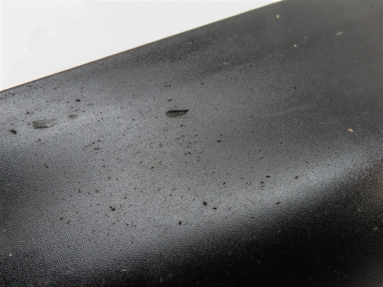 Thumbnail 7: 12-19 RANGE ROVER EVOQUE L538 FRONT RIGHT PASSENGER EXTERIOR LOWER DOOR TRIM