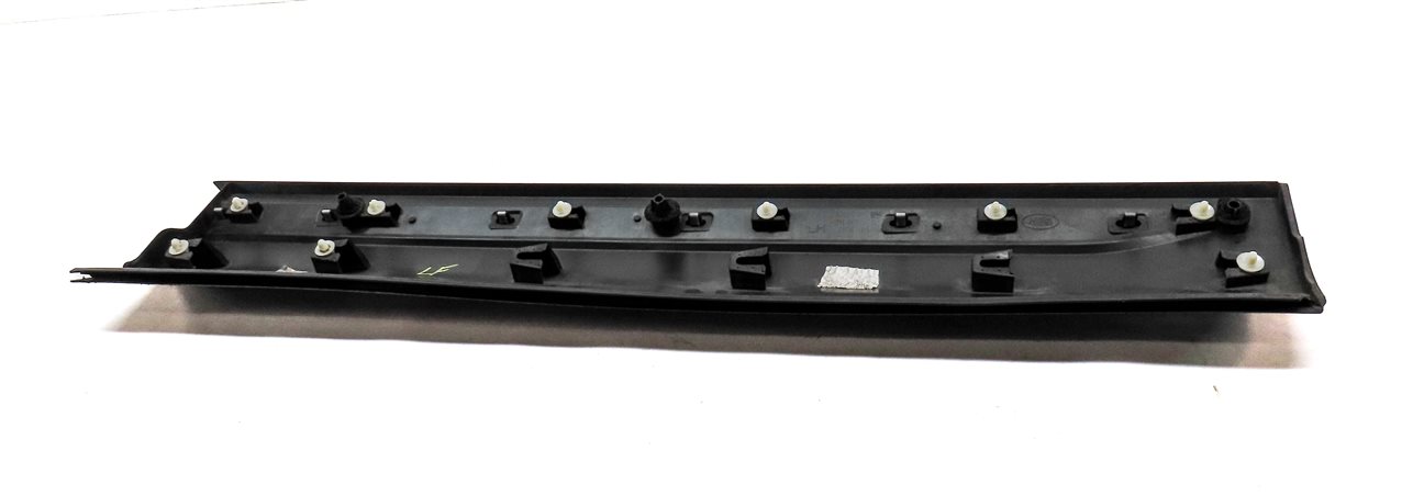 Thumbnail 5: 12-19 RANGE ROVER EVOQUE L538 FRONT LEFT DRIVER EXTERIOR LOWER DOOR TRIM