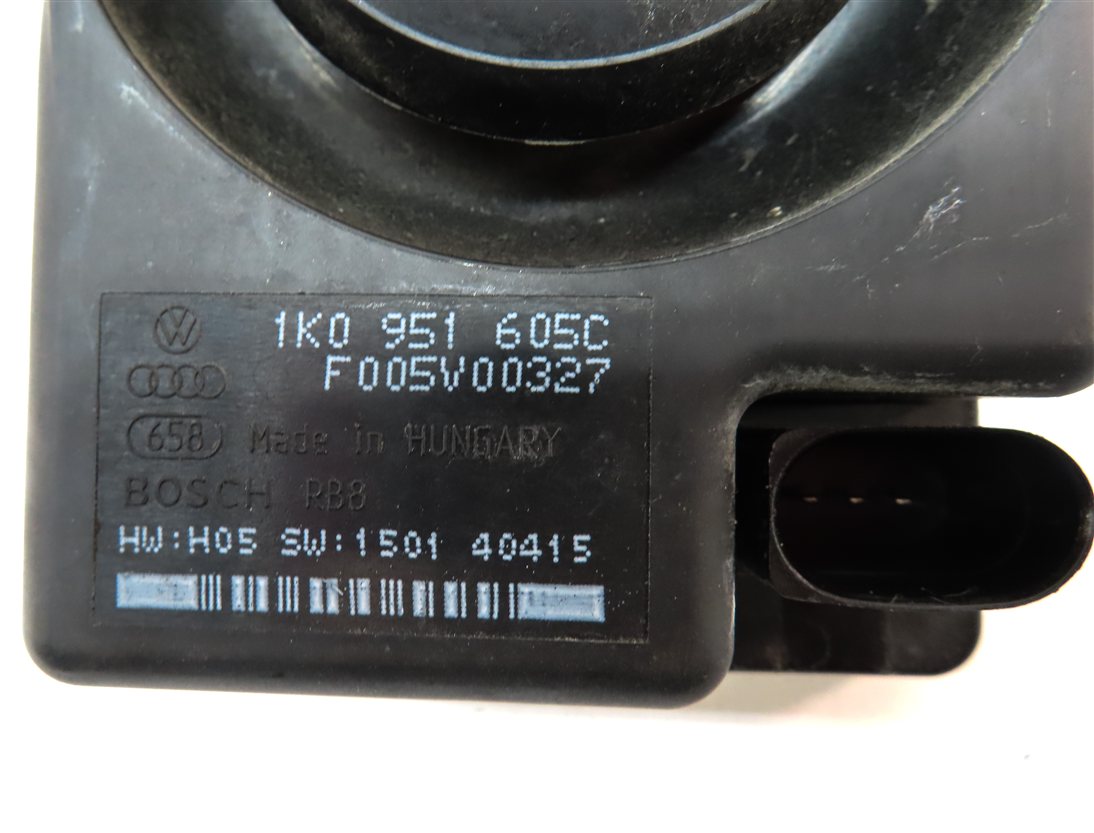 Thumbnail 4: 2014 AUDI Q5 (B8 8R) VEHICLE SECURITY ANTI THEFT ALERT ALARM SIREN HORN SPEAKER