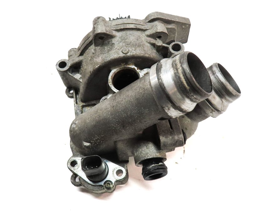 Thumbnail 5: 14 AUDI Q5 B8 8R 2.0L TURBO CPMB ENGINE WATER COOLANT PUMP w/THERMOSTAT HOUSING