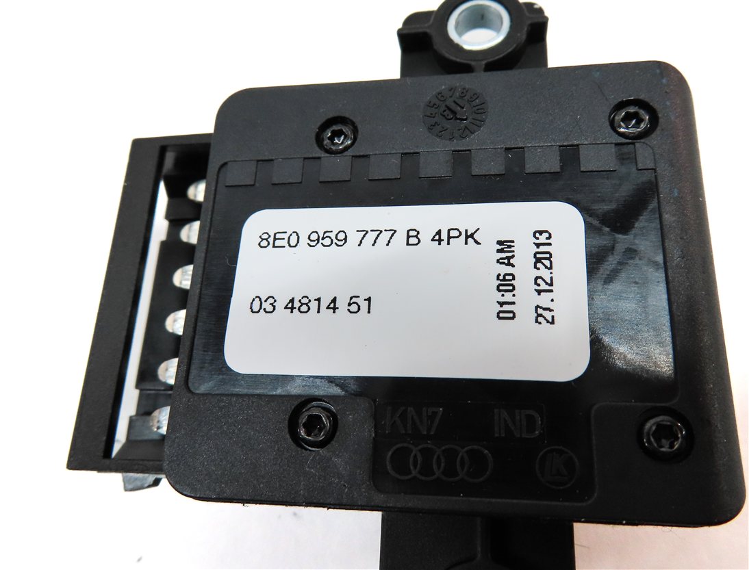 Thumbnail 6: 2014 AUDI Q5 (B8 8R) FRONT LEFT DRIVER SEAT ADJUST LUMBAR SWITCH SET/2 (BLACK)