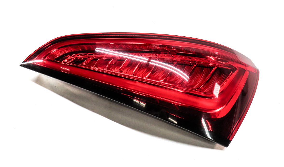2013-2017 AUDI Q5 SQ5 (B8 8R) RIGHT PASSENGER TAILLIGHT BRAKE LIGHT LAMP (LED)