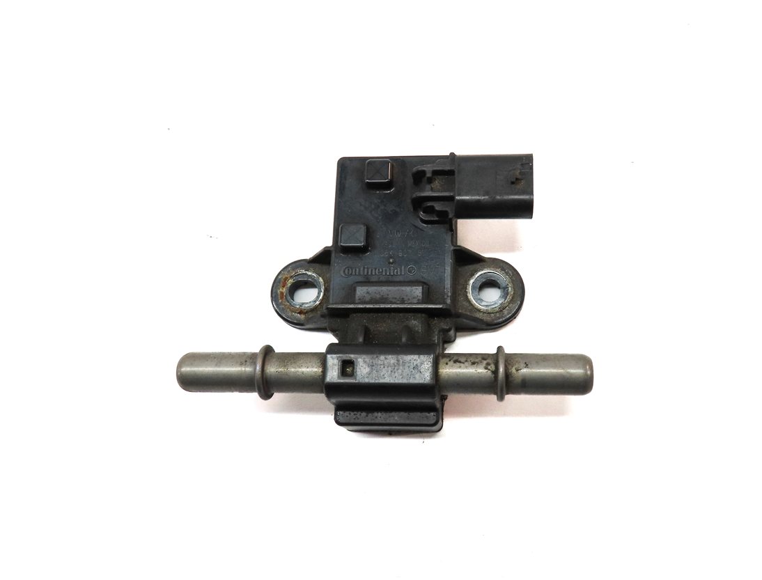 Thumbnail 4: 2014 AUDI Q5 (B8 8R) 2.0L TURBO (CPMB) ENGINE FLEX FUEL CONTROL MODULE