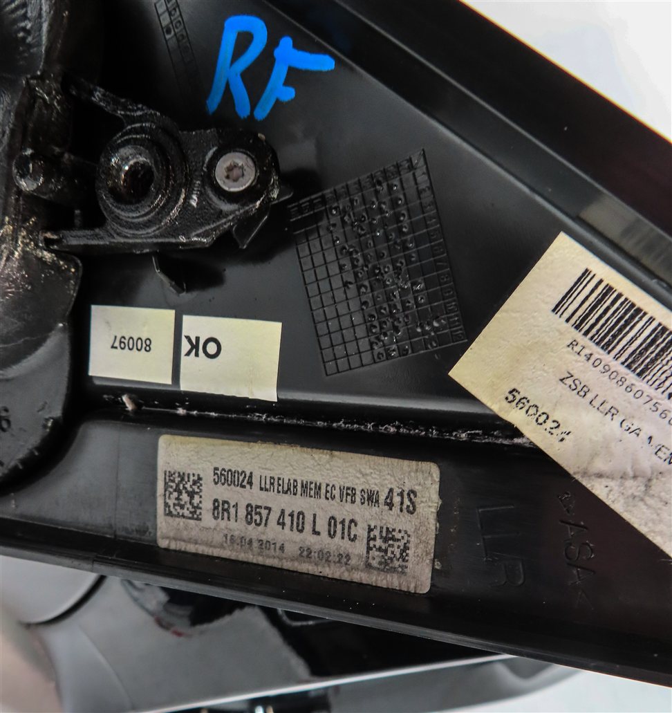 Thumbnail 5: 09-14 AUDI Q5 (8R) RIGHT P-FOLD HEAT AUTODIM MEMORY DOOR MIRROR w/ LIGHT (BLACK)