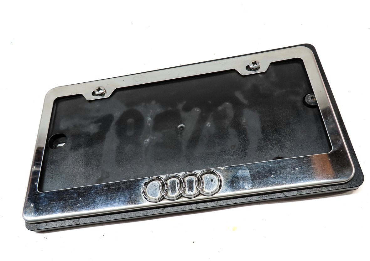 Thumbnail 3: 14 AUDI Q5 (B8 8R) REAR TRUNK LIFTGATE LICENSE PLATE MOUNT BRACKET w/LOGO FRAME