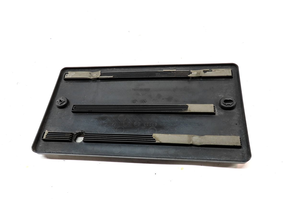 Thumbnail 5: 14 AUDI Q5 (B8 8R) REAR TRUNK LIFTGATE LICENSE PLATE MOUNT BRACKET w/LOGO FRAME