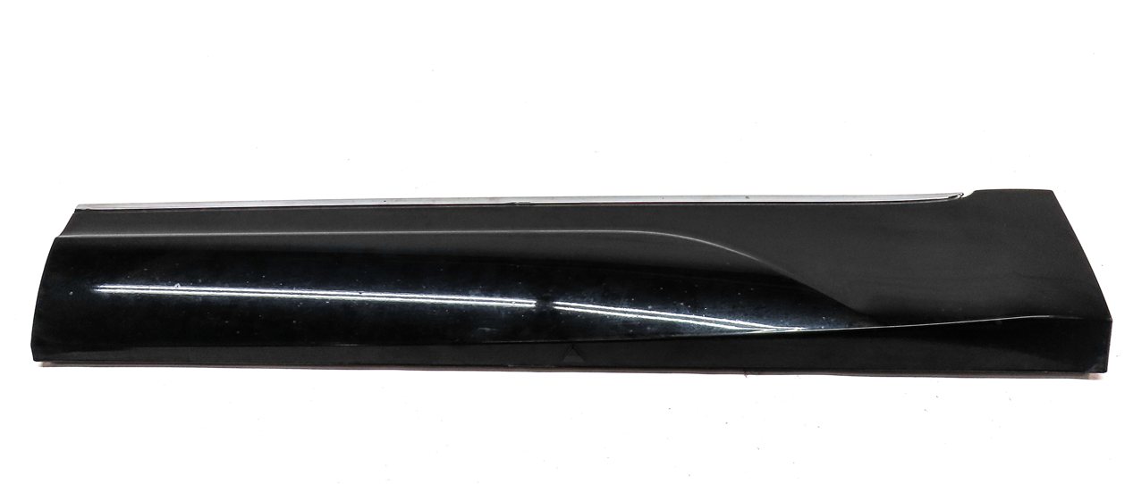 Thumbnail 4: 2014 AUDI Q5 (B8 8R) REAR LEFT EXTERIOR LOWER DOOR TRIM MOULDING (BLACK)