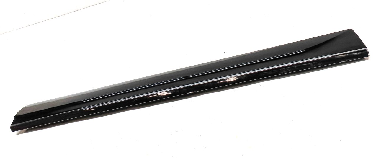 Thumbnail 2: 2014 AUDI Q5 (B8 8R) FRONT LEFT DRIVER EXTERIOR LOWER DOOR TRIM MOULDING (BLACK)