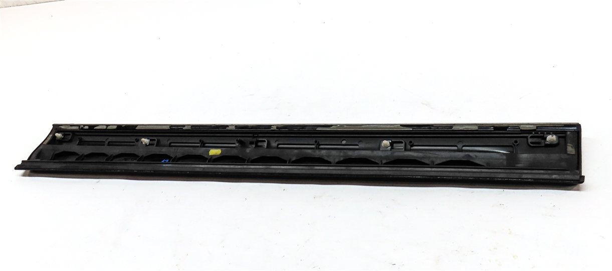 Thumbnail 5: 2014 AUDI Q5 (B8 8R) FRONT LEFT DRIVER EXTERIOR LOWER DOOR TRIM MOULDING (BLACK)