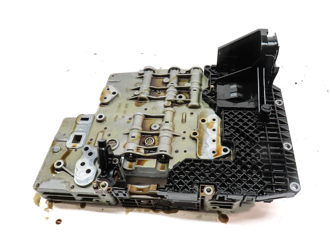 Thumbnail 4: 2006-2009 RANGE ROVER SPORT (L320 L322) 4.2L 6HP-26 AUTO TRANSMISSION VALVE BODY