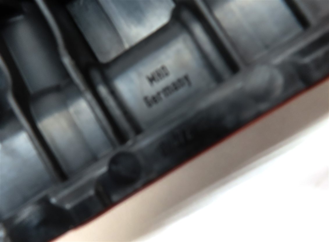 Thumbnail 7: 2007 LAND RANGE ROVER (L322) 4.2L SUPER ENGINE LOWER INTAKE MANIFOLD