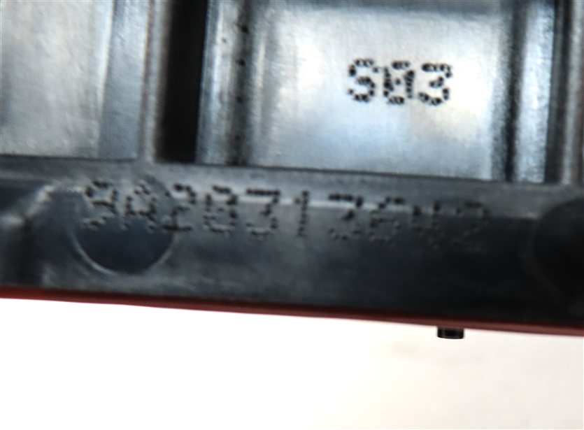 Thumbnail 8: 2007 LAND RANGE ROVER (L322) 4.2L SUPER ENGINE LOWER INTAKE MANIFOLD