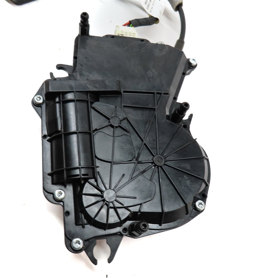 Thumbnail 5: 2011 BMW 535XiGT (F07) REAR TRUNK HATCH LID LOWER LOCK LATCH ACTUATOR
