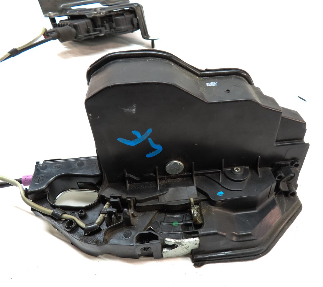 Thumbnail 9: 2011 BMW 535XiGT (F07) FRONT LEFT DRIVER DOOR LOCK LATCH ACTUATOR w/ SOFT CLOSE