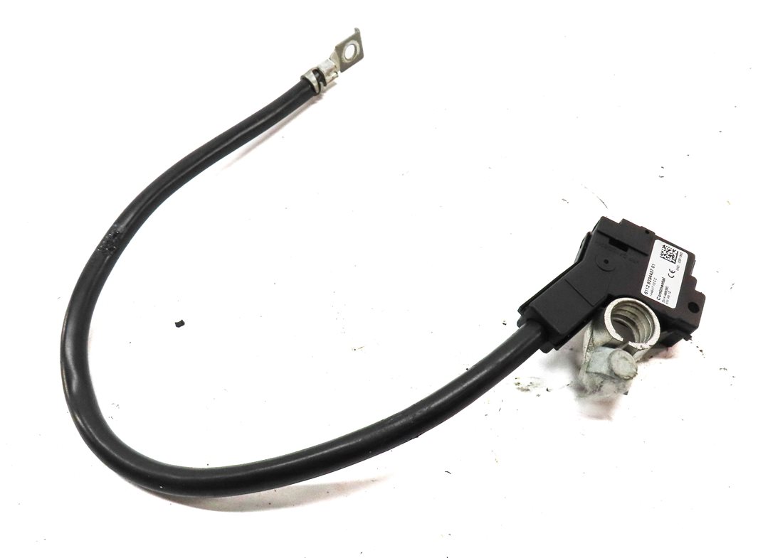 Thumbnail 2: 2011 BMW 535XiGT (F07) 3.0T (N55) ENGINE NEGATIVE BATTERY CABLE w/ TERMINAL