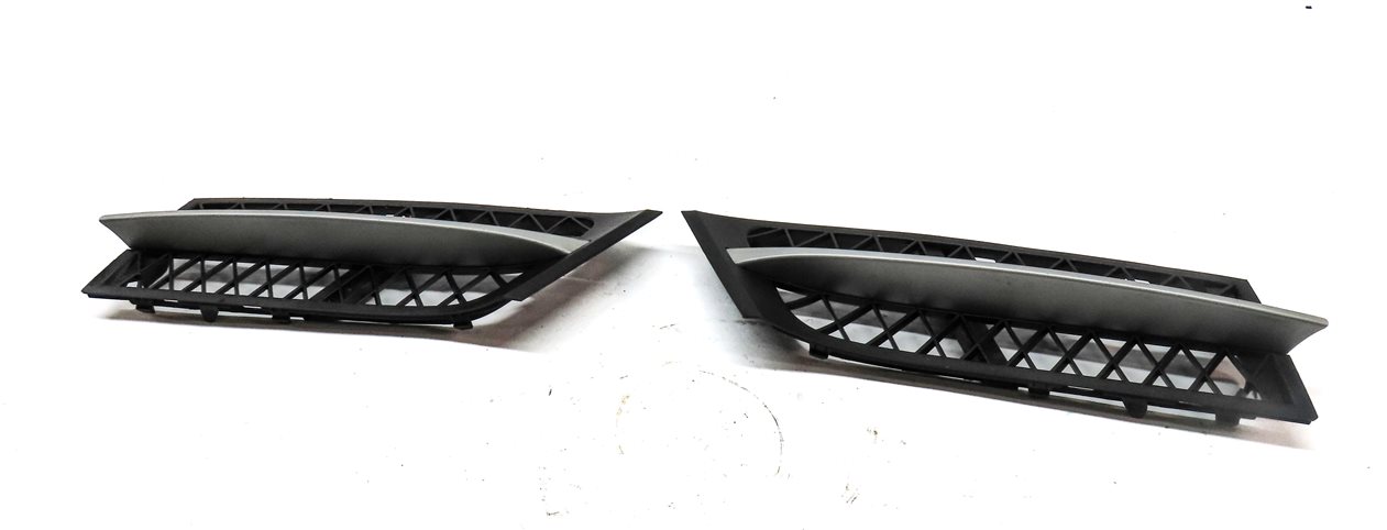2010-2013 BMW 535iGT 550iGT (F07) FRONT LEFT & RIGHT BUMPER GRILLE TRIM SET-2
