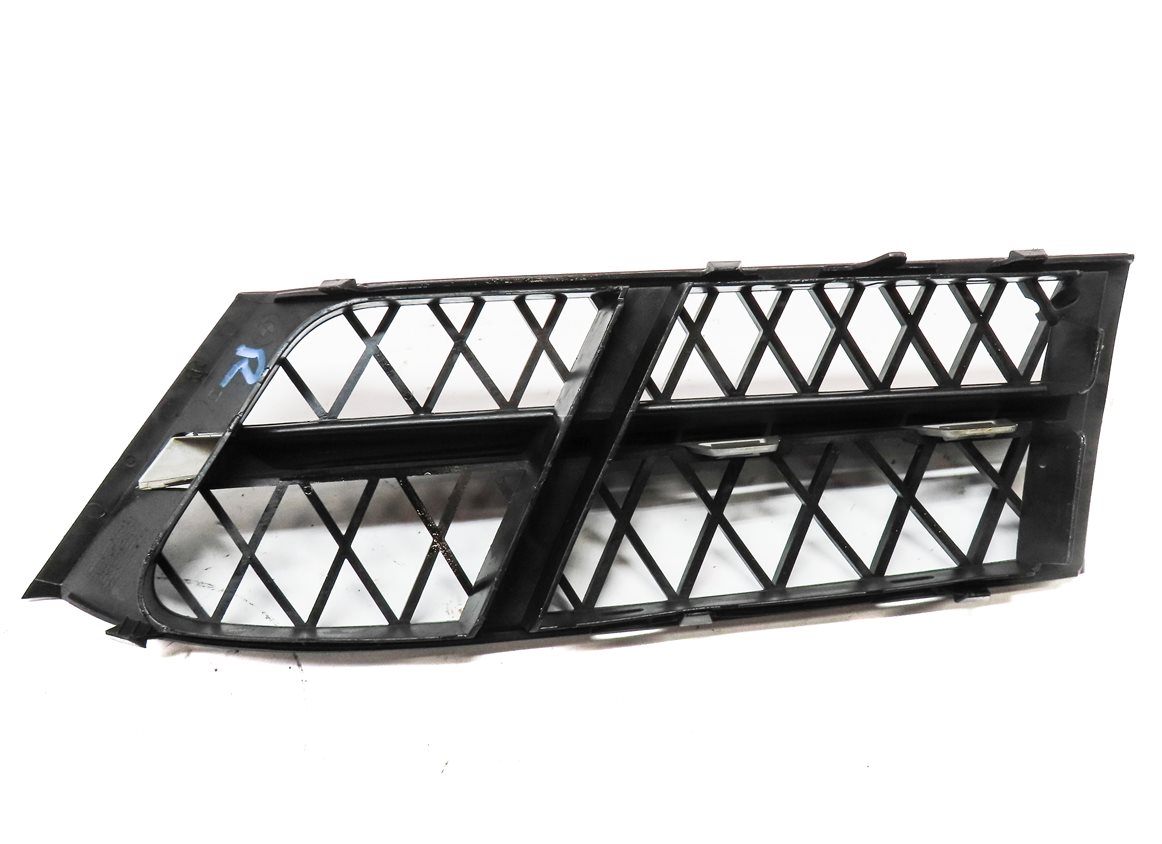 Thumbnail 5: 2010-2013 BMW 535iGT 550iGT (F07) FRONT LEFT & RIGHT BUMPER GRILLE TRIM SET-2