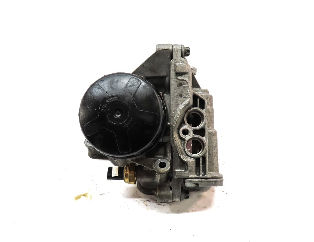 Thumbnail 2: 2011 BMW 535XiGT (F07) 3.0T (N55) ENGINE MOTOR OIL FLUID FILTER HOUSING w/ CAP
