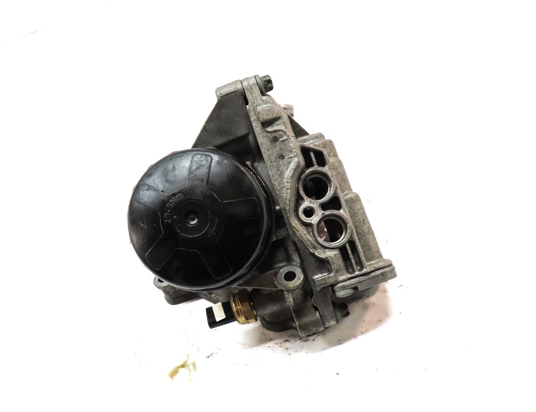 Thumbnail 3: 2011 BMW 535XiGT (F07) 3.0T (N55) ENGINE MOTOR OIL FLUID FILTER HOUSING w/ CAP