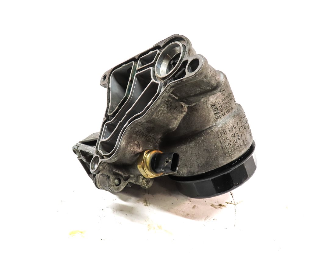 Thumbnail 6: 2011 BMW 535XiGT (F07) 3.0T (N55) ENGINE MOTOR OIL FLUID FILTER HOUSING w/ CAP