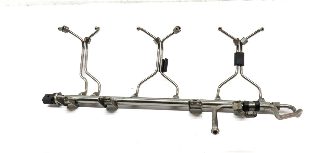 Thumbnail 4: 11 BMW 535XiGT (F07) 3.0T (N55) ENGINE MOTOR FUEL RAIL w/ LINES PRESSURE SENSOR