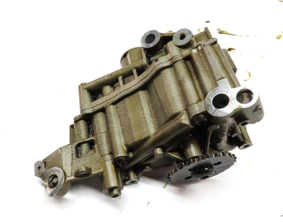 Thumbnail 6: 2011 BMW 535XiGT (F07) 3.0T (N55) ENGINE MOTOR OIL FLUID PUMP