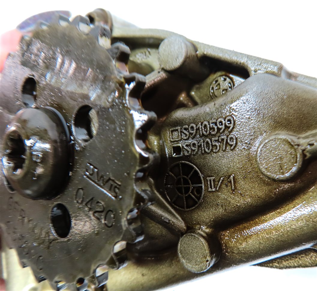 Thumbnail 8: 2011 BMW 535XiGT (F07) 3.0T (N55) ENGINE MOTOR OIL FLUID PUMP