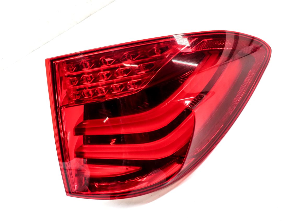 Thumbnail 4: 10-13 BMW 535iGT 550iGT (F07) RIGHT PASSENGER OUTER TAILLIGHT BRAKE LIGHT LAMP