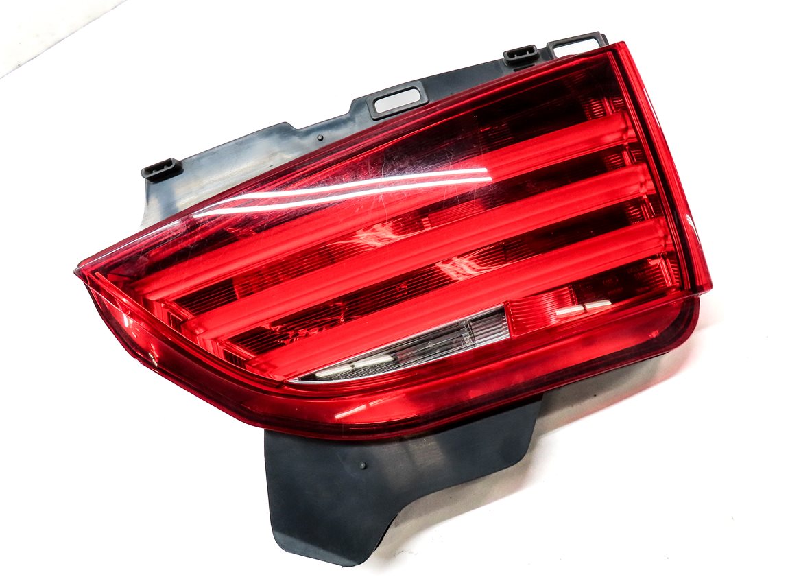 Thumbnail 4: 2010-2013 BMW 535iGT 550iGT (F07) RIGHT PASSENGER TRUNK LID TAILLIGHT LIGHT LAMP