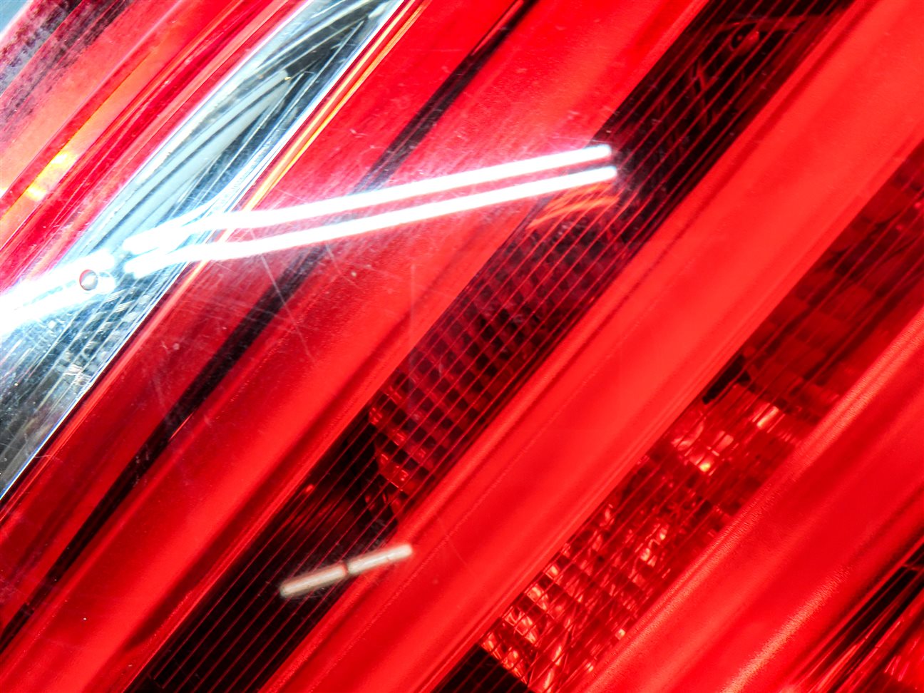 Thumbnail 8: 2010-2013 BMW 535iGT 550iGT (F07) RIGHT PASSENGER TRUNK LID TAILLIGHT LIGHT LAMP