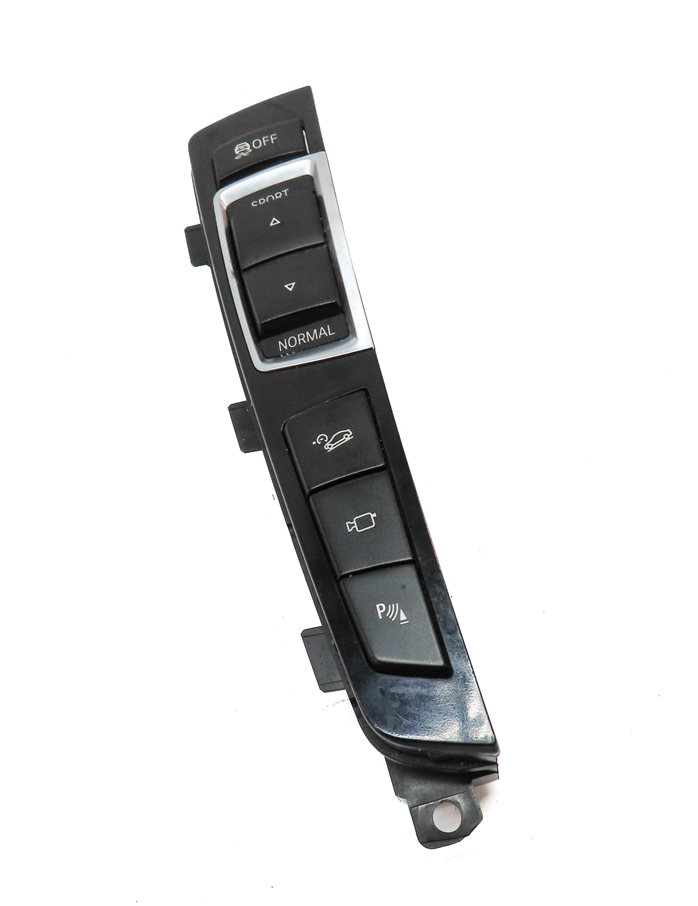 Thumbnail 3: 2011 BMW 535XiGT (F07) PARK DISTANCE HILL DESCENT CAMERA TRACTION CONTROL PANEL
