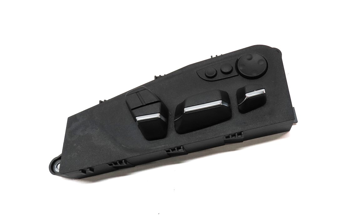Thumbnail 3: 2011 BMW 535XiGT (F07) FRONT RIGHT PASSENGER SEAT POSITION ADJUST SWITCH