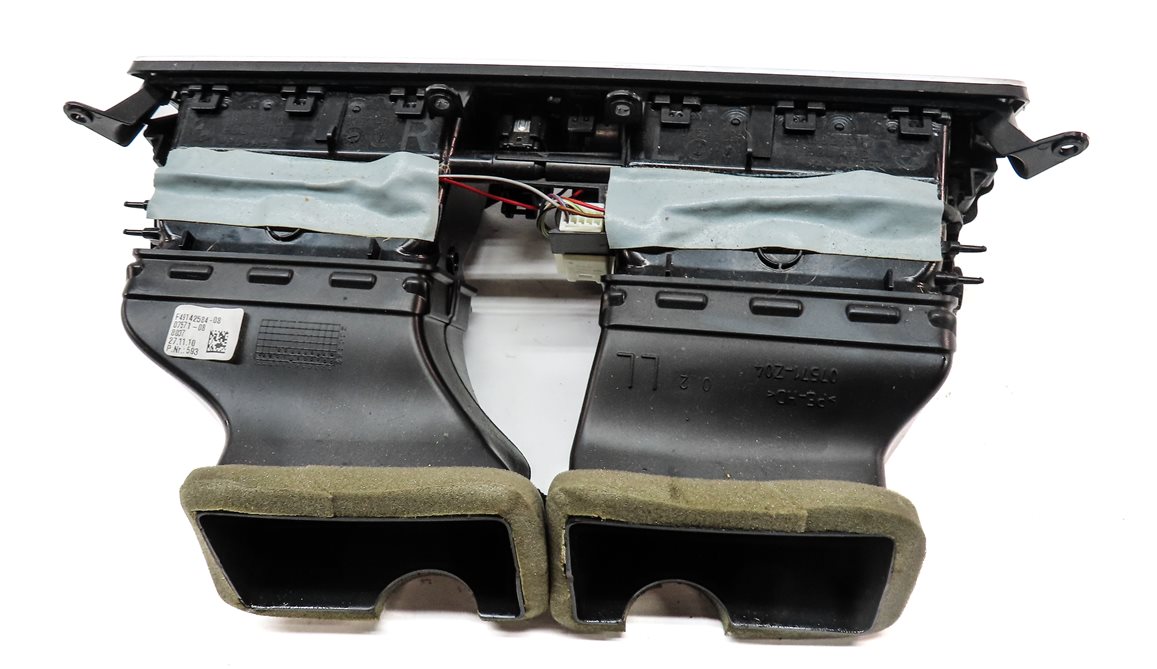 Thumbnail 6: 2011 BMW 535XiGT (F07) FRONT CENTER DASH HEAT AIR AC DUAL VENT w/HAZARD (BLACK)