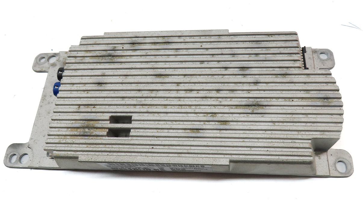 Thumbnail 5: 2011 BMW 535XiGT (F07) BLUETOOTH TELEMATICS COMMUNICATION CONTROL MODULE