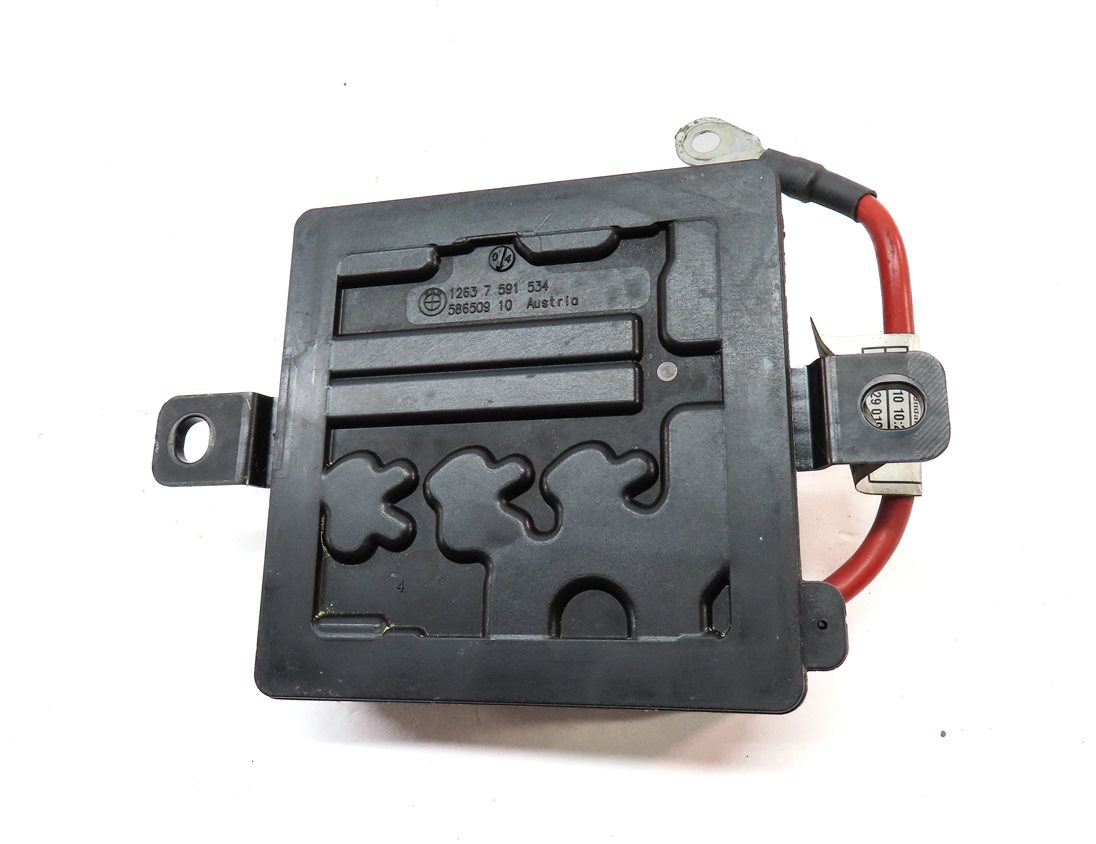 Thumbnail 4: 2011 BMW 535XiGT (F07) 3.0T (N55) ENGINE INTEGRATED POWER SUPPLY CONTROL MODULE