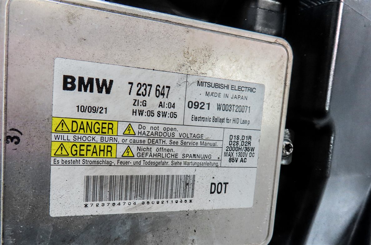 Thumbnail 7: 2010-2017 BMW 535iGT 550iGT (F07) LEFT DRIVER XENON HID ADAPTIVE HEADLIGHT LAMP