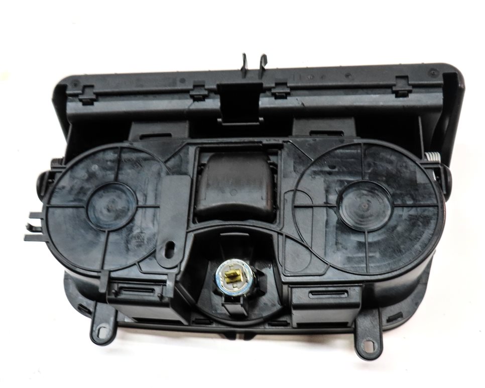 Thumbnail 5: 2011 BMW 535XiGT (F07) FRONT CENTER CONSOLE SLIDE OPEN CUPHOLDER w/12V SOCKET