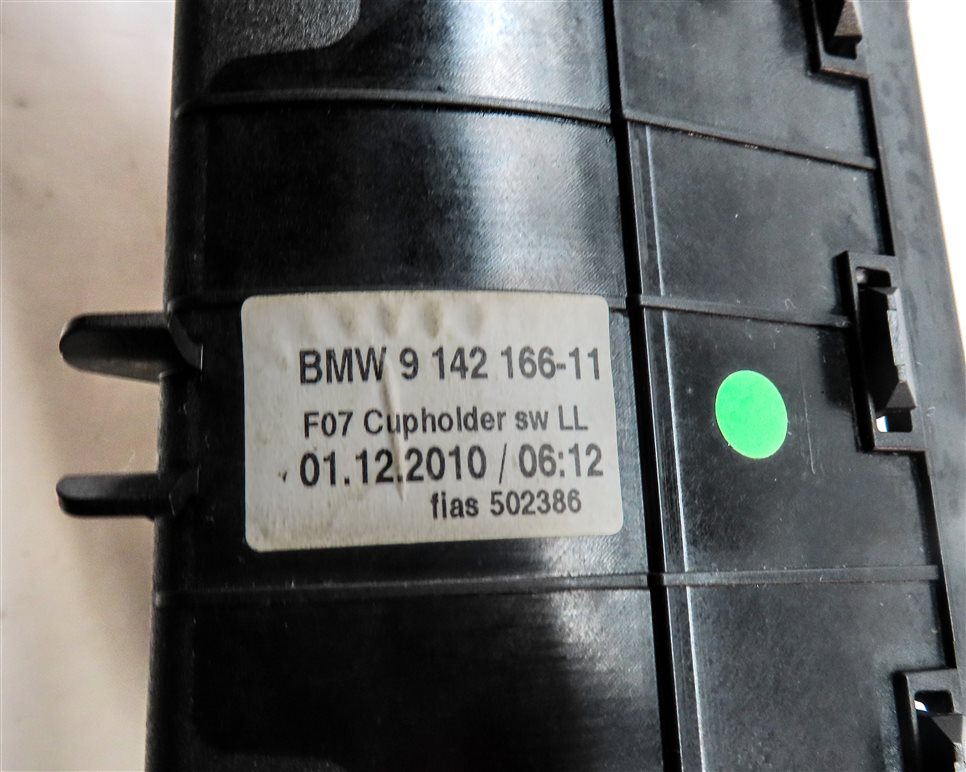 Thumbnail 6: 2011 BMW 535XiGT (F07) FRONT CENTER CONSOLE SLIDE OPEN CUPHOLDER w/12V SOCKET