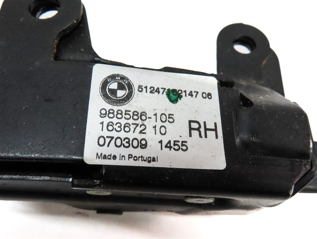 Thumbnail 7: 2012 BMW X5 (E70) REAR LEFT & RIGHT TRUNK TAILGATE LOCK LATCH w/ RELEASE LEVER