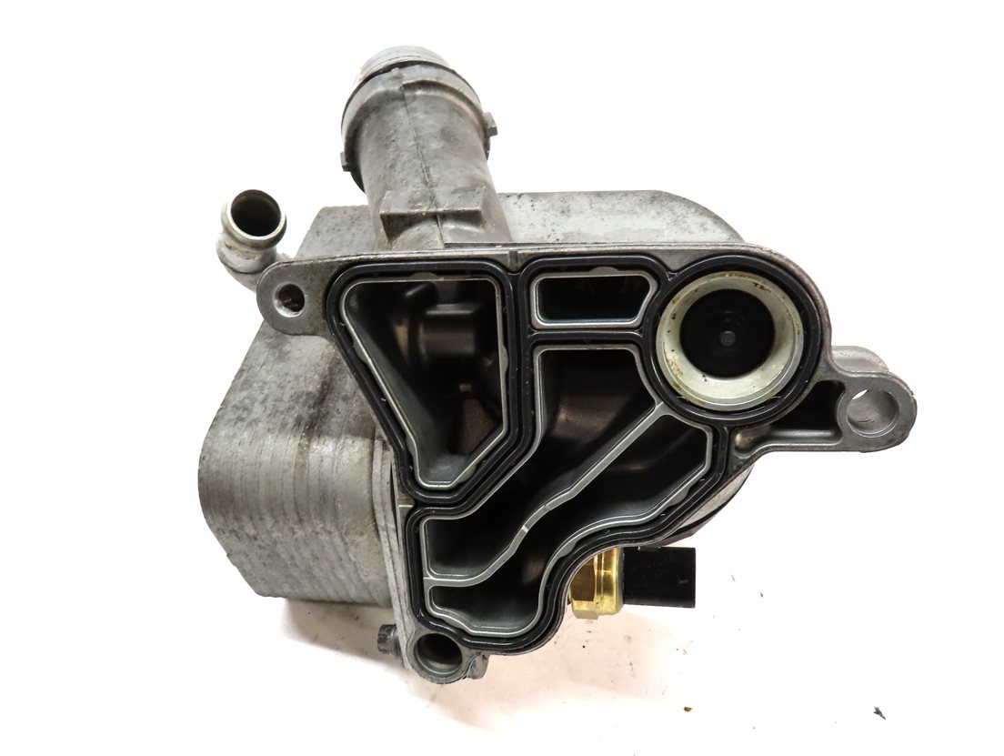 Thumbnail 6: 2012 BMW X5 (E70) 3.0T (N55) ENGINE OIL FILTER HOUSING w/ OIL COOLER w/ CAP