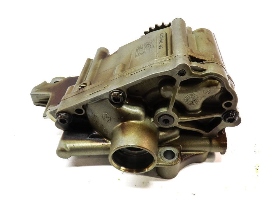 Thumbnail 4: 2012 BMW X5 (E70) 3.0T (N55) ENGINE MECHANICAL OIL PUMP