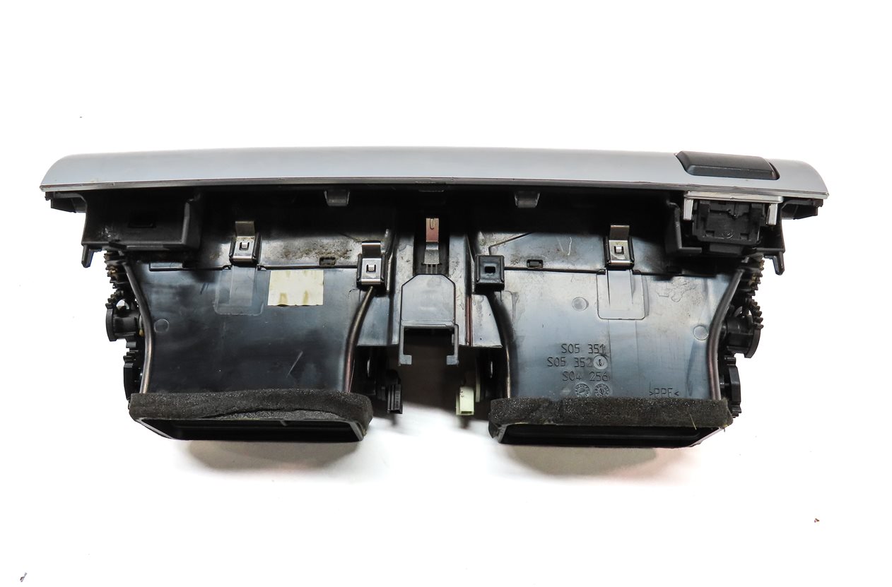 Thumbnail 5: 2012 BMW X5 (E70) FRONT CENTER DASH HVAC A/C HEATER AIR VENT (BLACK) w/ HAZARD
