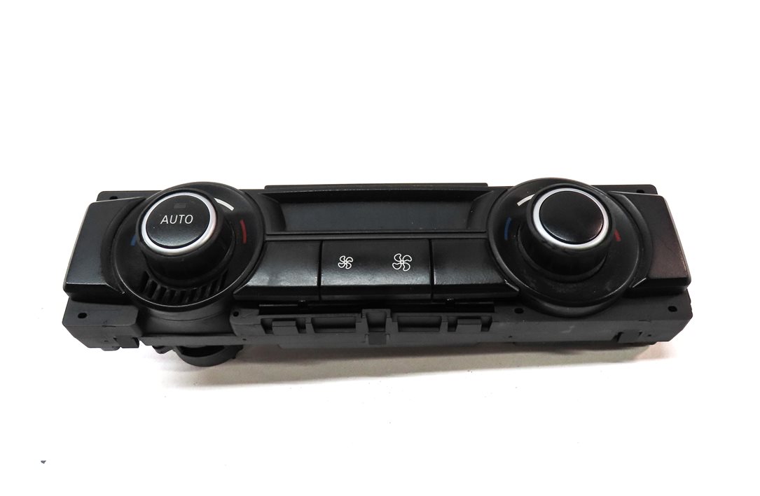 Thumbnail 2: 2007-2013 BMW X5 (E70) REAR CONSOLE HEATER A/C CLIMATE TEMPERATURE CONTROL PANEL