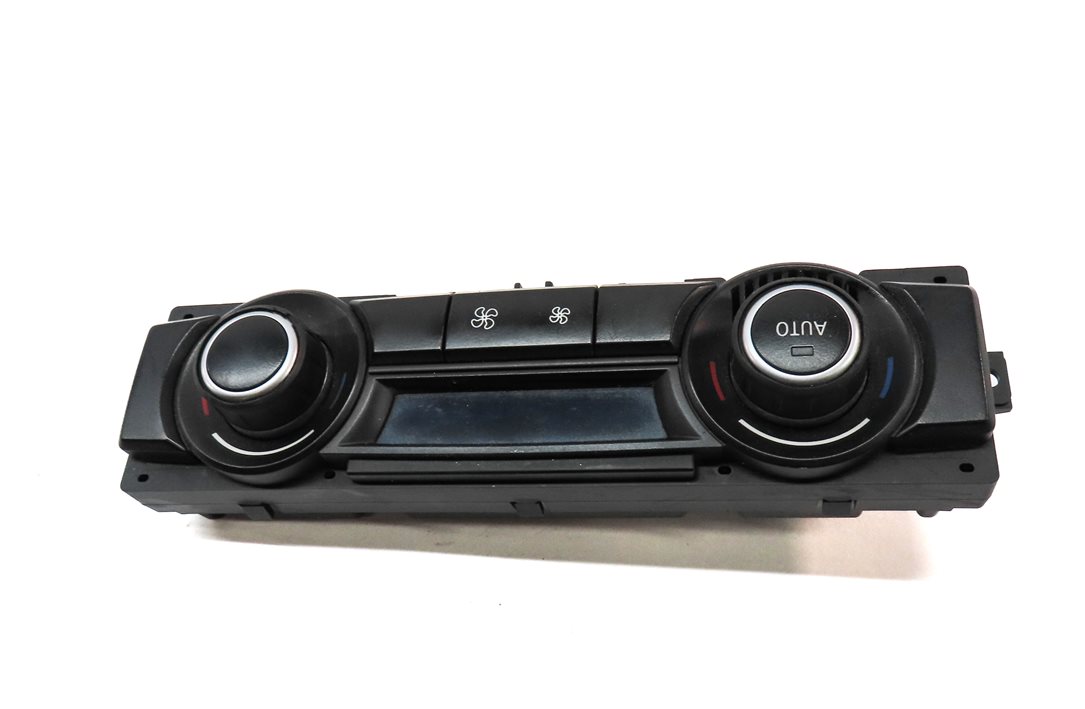 Thumbnail 4: 2007-2013 BMW X5 (E70) REAR CONSOLE HEATER A/C CLIMATE TEMPERATURE CONTROL PANEL