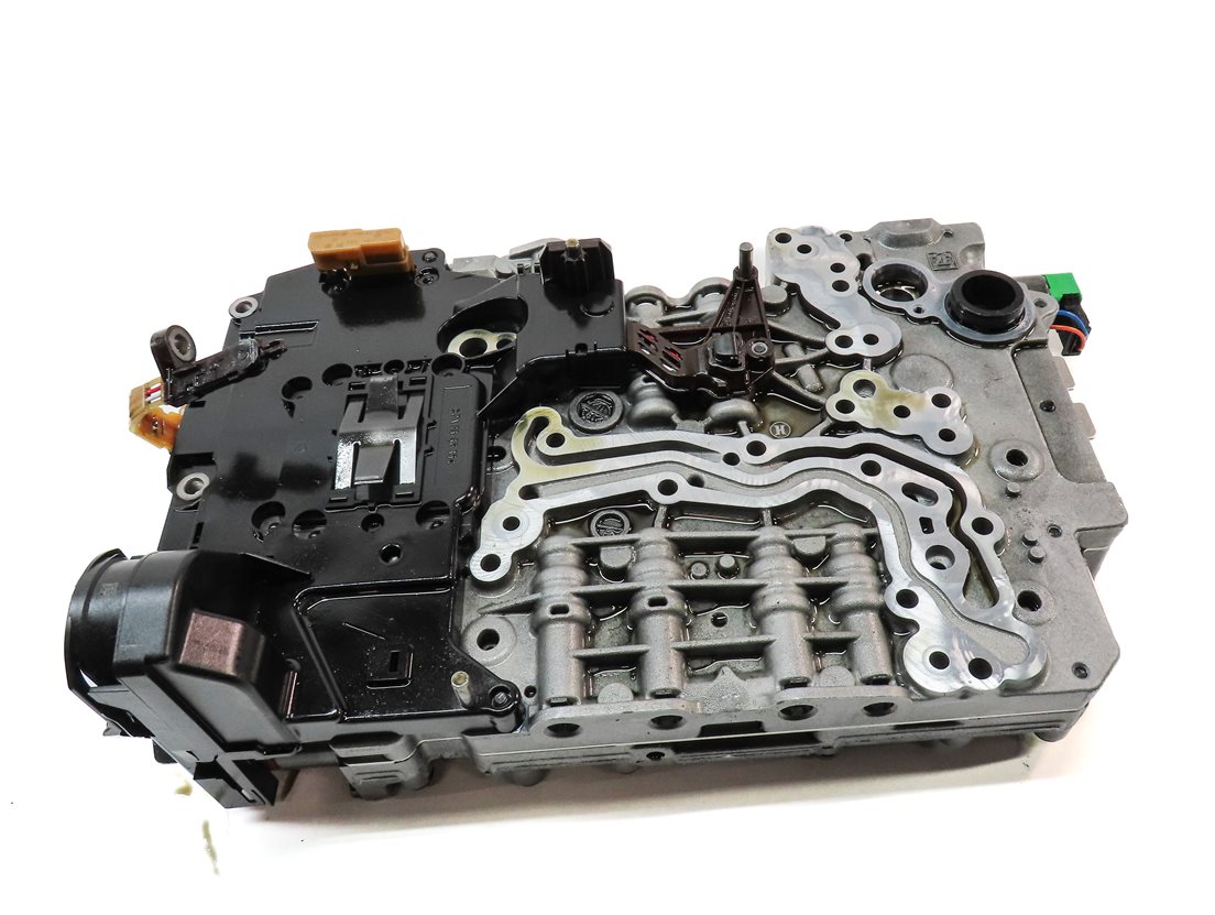 Thumbnail 2: 11-13 BMW X5 X6 (E70 E71) 3.0L TURBO 8HP-45 AUTOMATIC TRANSMISSION VALVE BODY