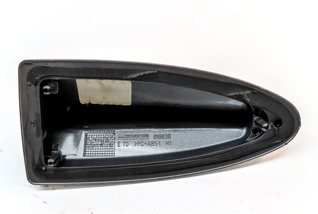 Thumbnail 5: 2012 BMW X5 (E70) RADIO STEREO SHARK FIN ANTENNA COVER (Grey)