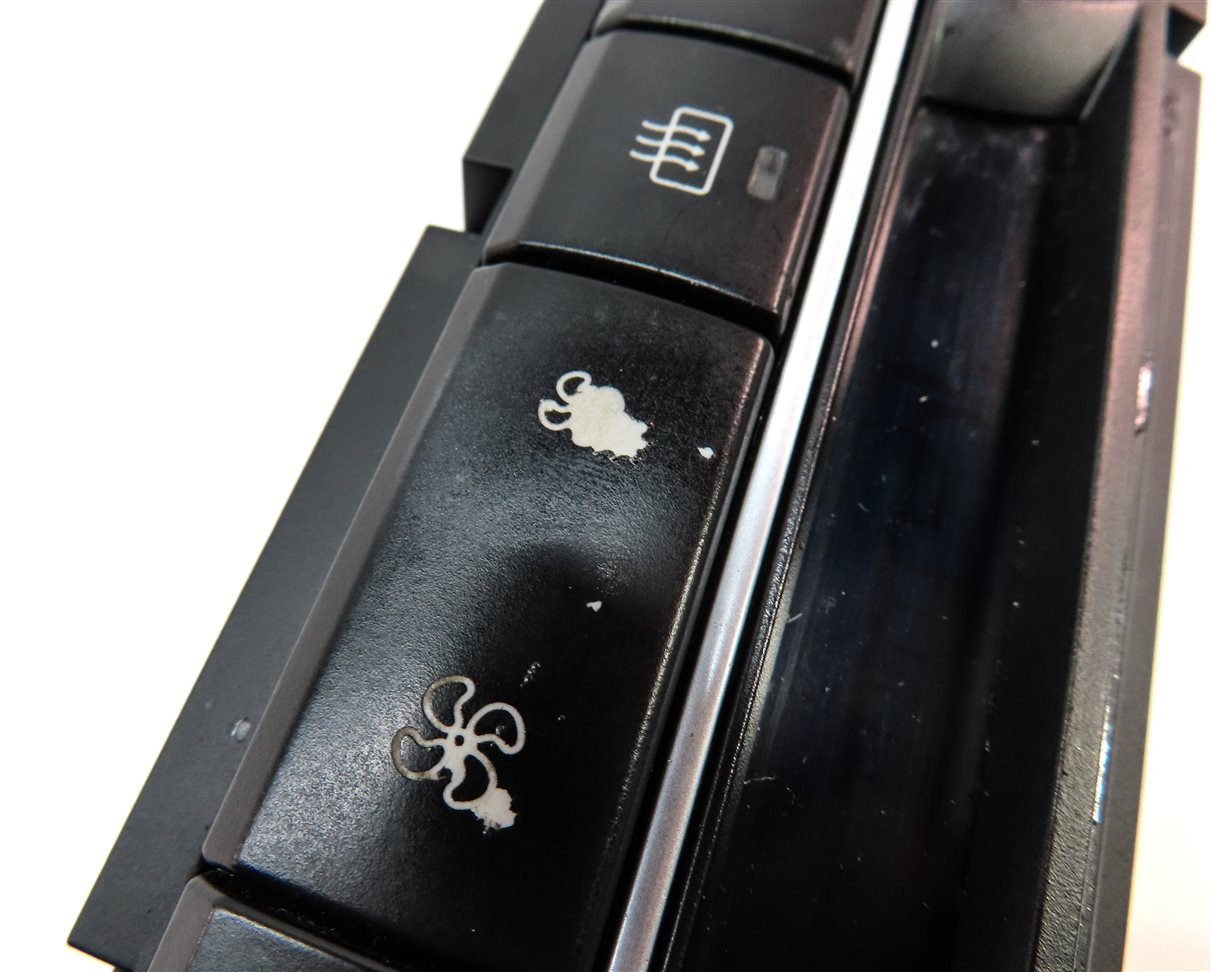 Thumbnail 7: 2007-2014 BMW X5 X5M X6 X6M (E70 E71) FRONT HEATER A/C TEMPERATURE CONTROL PANEL