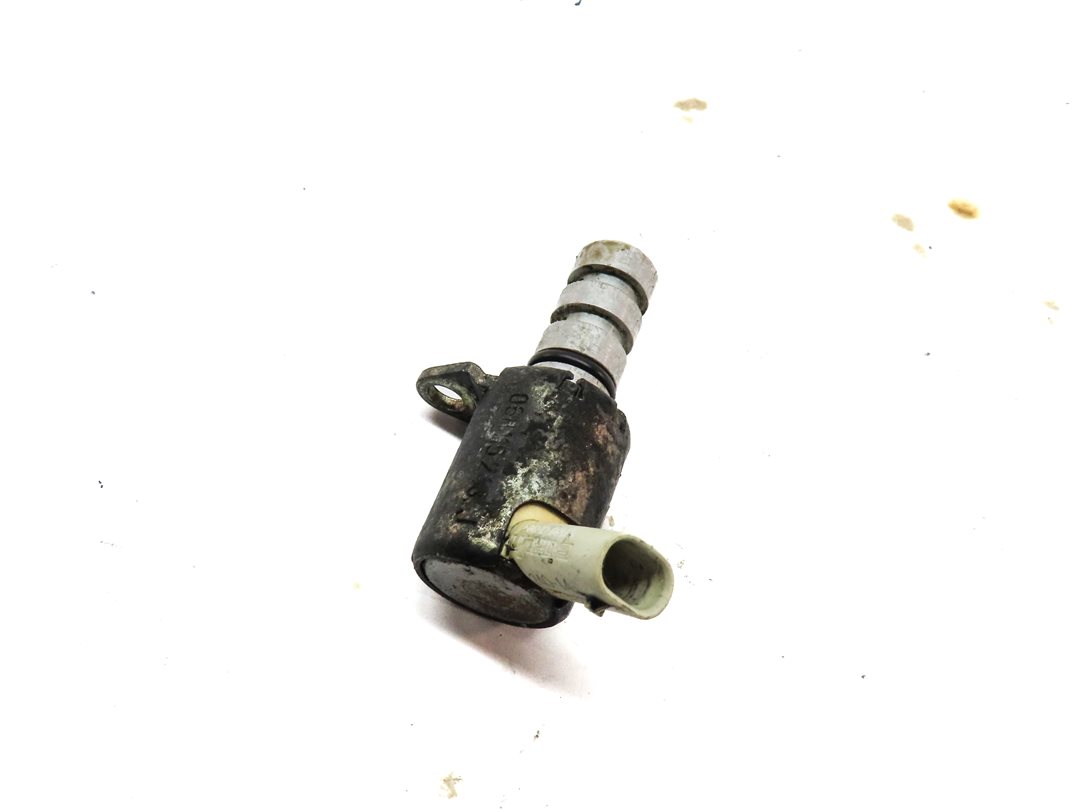 2015 AUDI Q5 PREMIUM+ (B8 8R) 2.0L (CPMB) ENGINE VVT VARIABLE TIMING SOLENOID