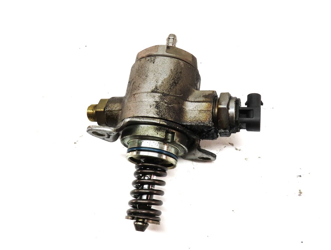 Thumbnail 6: 13-17 AUDI A4 A5 A6 Q5 TT (B8 C7 8K 8T 8R MK3) 2.0L ENGINE MECHANICAL FUEL PUMP